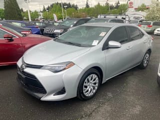 2017 Toyota Corolla SE 5YFBURHEXHP588430 2017 Toyota Corolla SE