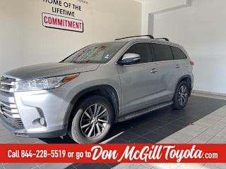 2017 Toyota Highlander XLE 5TDKZRFH4HS521196 2017 Toyota Highlander XLE