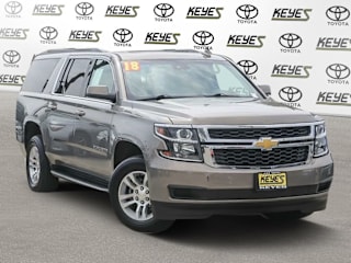 2018 Chevrolet Suburban LT 1500 1GNSKHKC6JR404692 2018 Chevrolet Suburban LT 1500