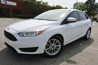 2017 Ford Focus SE 1FADP3F21HL201929 2017 Ford Focus SE
