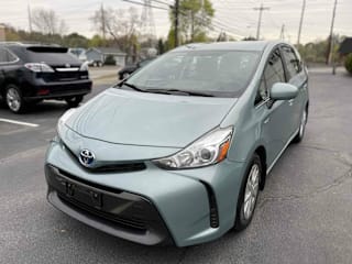 2016 Toyota Prius v Two JTDZN3EU1GJ044180 2016 Toyota Prius v Two