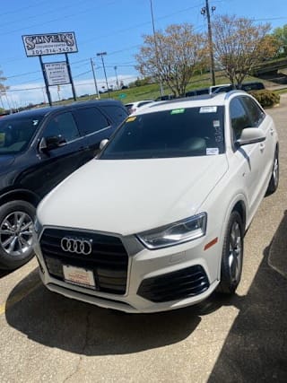 2018 Audi Q3 WA1BCCFS0JR000663 2018 Audi Q3