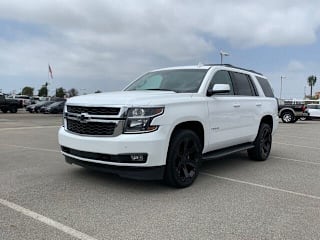 2018 Chevrolet Tahoe 1GNSCBKC3JR303927 2018 Chevrolet Tahoe