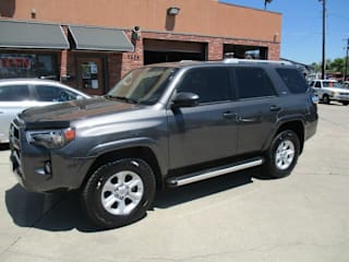 2017 Toyota 4Runner SR5 JTEBU5JR2H5454719 2017 Toyota 4Runner SR5