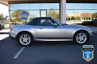 2010 Mazda MX-5 Miata JM1NC2EF7A0211381 2010 Mazda MX-5 Miata