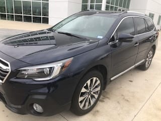 2018 Subaru Outback 2.5i Touring 4S4BSATC1J3364566 2018 Subaru Outback 2.5i Touring