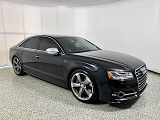 2016 Audi S8 4.0T quattro WAUJSAFD5GN004974 2016 Audi S8 4.0T quattro