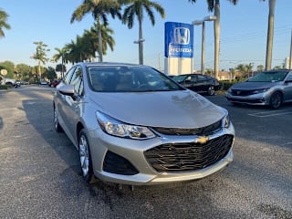 2019 Chevrolet Cruze 1G1BC5SM4K7128922 2019 Chevrolet Cruze