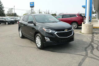 2018 Chevrolet Equinox LT 2GNAXSEV6J6296366 2018 Chevrolet Equinox LT