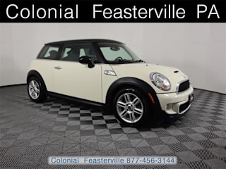 2011 MINI Cooper S WMWSV3C56BTY16230 2011 MINI Cooper S