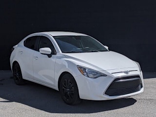 2017 Toyota Yaris iA Base 3MYDLBYV8HY152812 2017 Toyota Yaris iA Base