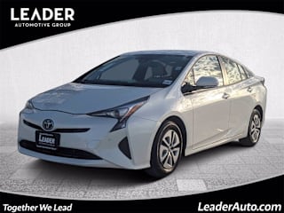 2018 Toyota Prius Four JTDKARFU7J3054819 2018 Toyota Prius Four