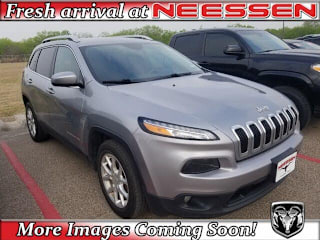 2016 Jeep Cherokee 1C4PJLCB4GW282385 2016 Jeep Cherokee