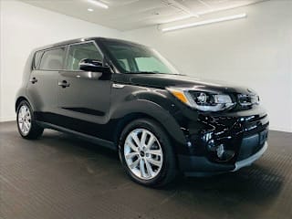 2019 Kia Soul + KNDJP3A55K7667359 2019 Kia Soul +