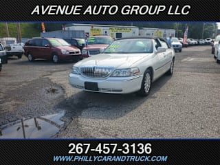 2003 Lincoln Town Car Signature 1LNHM82W83Y670310 2003 Lincoln Town Car Signature