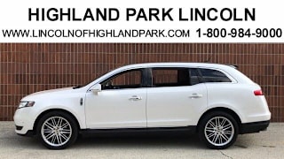 2018 Lincoln MKT Reserve 2LMHJ5AT0JBL01017 2018 Lincoln MKT Reserve