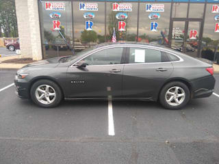 2017 Chevrolet Malibu 1G1ZC5ST2HF225315 2017 Chevrolet Malibu