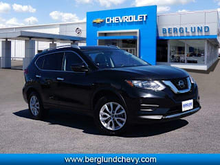 2019 Nissan Rogue S KNMAT2MV3KP525786 2019 Nissan Rogue S