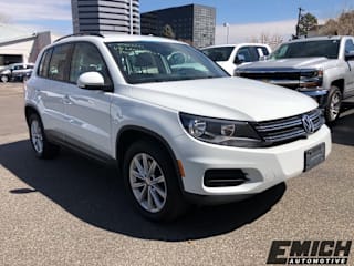 2017 Volkswagen Tiguan WVGBV7AX2HK046746 2017 Volkswagen Tiguan