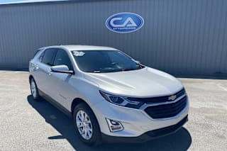 2019 Chevrolet Equinox LT 2GNAXKEV2K6182284 2019 Chevrolet Equinox LT