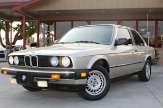 1984 BMW 3 Series WBAAK7409E8705211 1984 BMW 3 Series