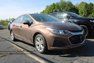 2019 Chevrolet Cruze LS 1G1BC5SM8K7121293 2019 Chevrolet Cruze LS