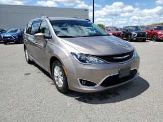 2018 Chrysler Pacifica Touring L Plus 2C4RC1EG5JR256877 2018 Chrysler Pacifica Touring L Plus