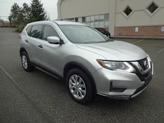 2017 Nissan Rogue KNMAT2MV5HP554652 2017 Nissan Rogue