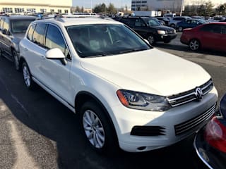2011 Volkswagen Touareg WVGFF9BP0BD002572 2011 Volkswagen Touareg