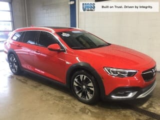 2018 Buick Regal TourX Preferred W04GU8SX8J1162315 2018 Buick Regal TourX Preferred