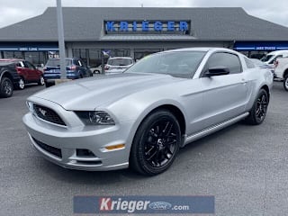 2014 Ford Mustang V6 1ZVBP8AM5E5249759 2014 Ford Mustang V6