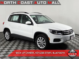 2017 Volkswagen Tiguan WVGBV7AX9HK044301 2017 Volkswagen Tiguan