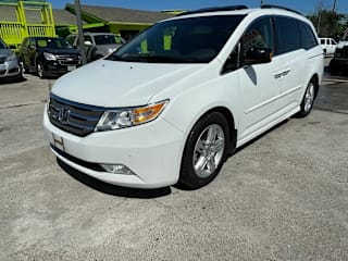 2011 Honda Odyssey Touring 5FNRL5H90BB002883 2011 Honda Odyssey Touring