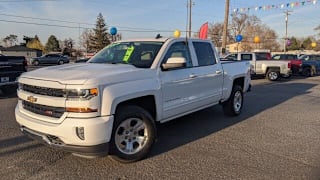2017 Chevrolet Silverado 1500 LT 3GCUKREC6HG382982 2017 Chevrolet Silverado 1500 LT