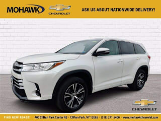 2018 Toyota Highlander LE 5TDBZRFH0JS909239 2018 Toyota Highlander LE