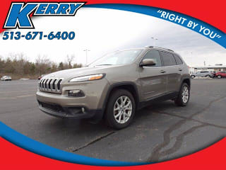 2017 Jeep Cherokee 1C4PJLCB6HW549253 2017 Jeep Cherokee