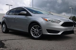 2015 Ford Focus SE 1FADP3K22FL223019 2015 Ford Focus SE