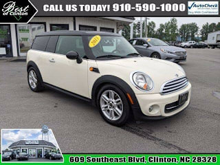 2013 MINI Clubman Cooper WMWZF3C58DT489389 2013 MINI Clubman Cooper