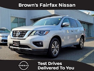 2018 Nissan Pathfinder SV 5N1DR2MMXJC677715 2018 Nissan Pathfinder SV