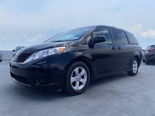 2017 Toyota Sienna LE 8-Passenger 5TDKZ3DC6HS824646 2017 Toyota Sienna LE 8-Passenger