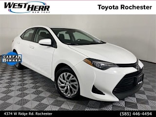 2018 Toyota Corolla LE 2T1BURHE8JC106687 2018 Toyota Corolla LE