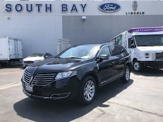 2019 Lincoln MKT Town Car Livery Fleet 2LMHJ5NK4KBL03288 2019 Lincoln MKT Town Car Livery Fleet