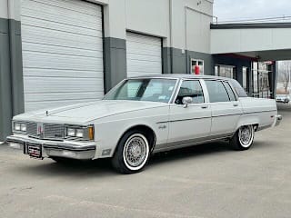 1983 Oldsmobile Ninety-Eight 1G3AX69Y5DM926808 1983 Oldsmobile Ninety-Eight