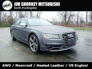 2013 Audi S8 WAUD2AFD8DN031935 2013 Audi S8
