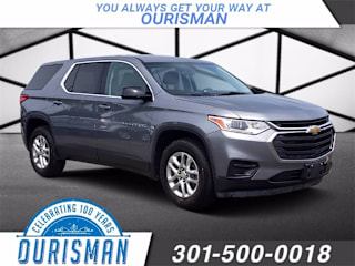 2018 Chevrolet Traverse LS 1GNEVFKW9JJ259522 2018 Chevrolet Traverse LS