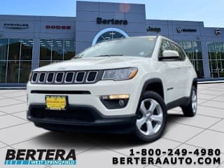 2019 Jeep Compass Latitude 3C4NJDBB3KT696819 2019 Jeep Compass Latitude