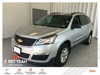 2017 Chevrolet Traverse LS 1GNKRFKD1HJ233920 2017 Chevrolet Traverse LS