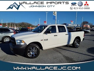2018 Ram Pickup 1500 1C6RR7ST9JS302090 2018 Ram Pickup 1500