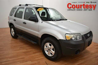 2005 Ford Escape XLS 1FMYU92Z55KB13327 2005 Ford Escape XLS