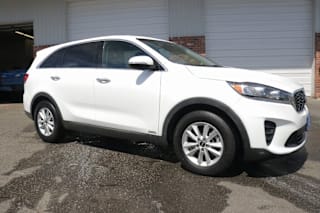 2019 Kia Sorento LX V6 5XYPGDA59KG462856 2019 Kia Sorento LX V6